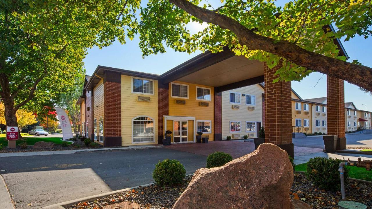 Best Western Plus Meridian Exterior photo
