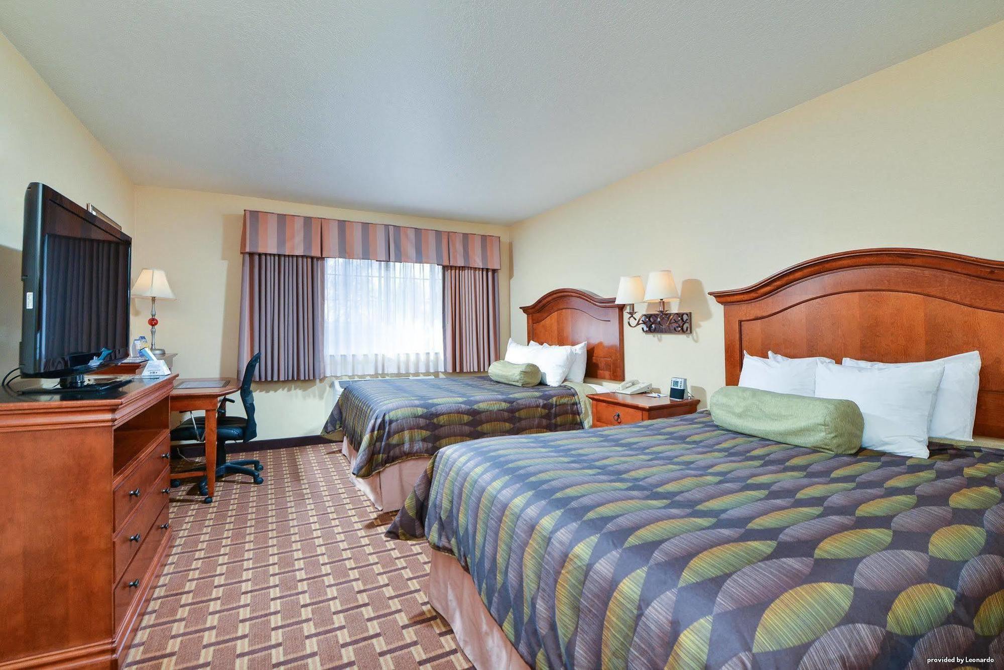 Best Western Plus Meridian Exterior photo